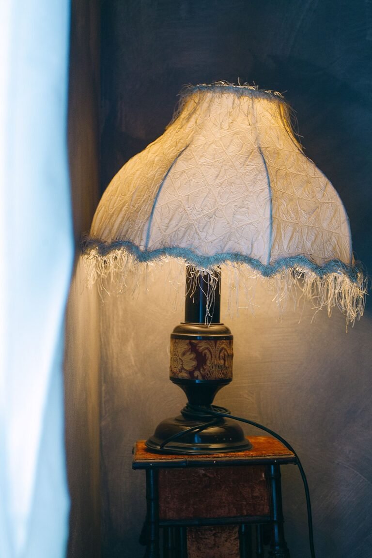 The Best Way to Change Lampshades for a Stunning Refresh