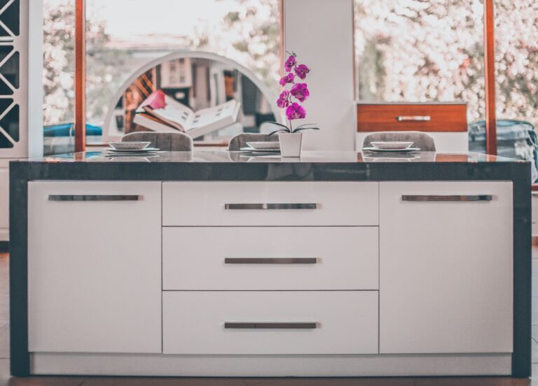 The Best Way to Style Kitchen Islands for a Stunning Refresh