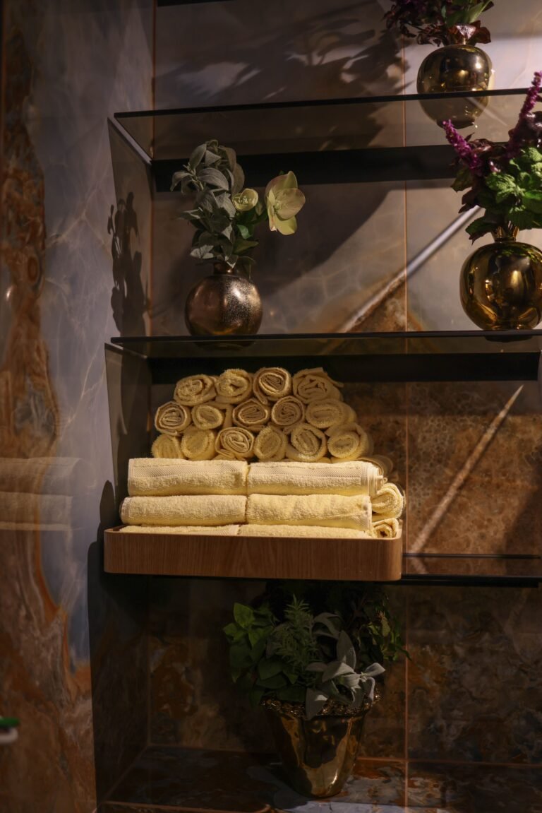 The Best Way to Style Bathroom Shelves for a Stunning Refresh