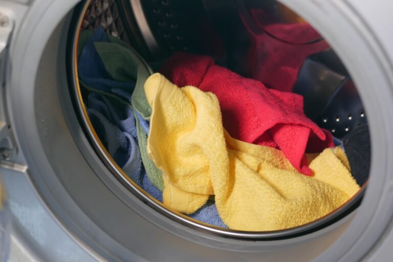 Washing Machine: 8 Habits Professional Cleaners Hate to See